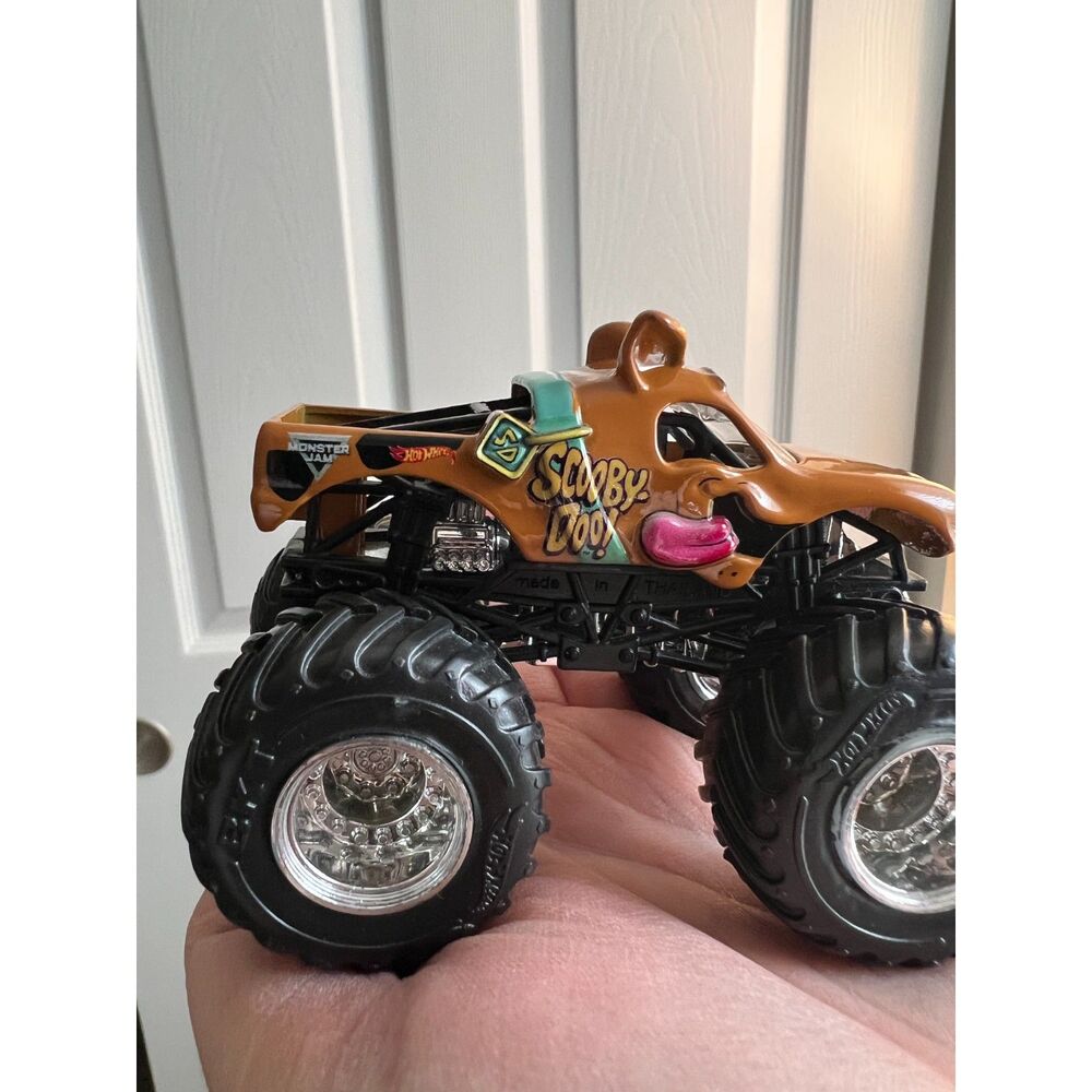 Hot Wheels Monster Jam Scooby-Doo 1:64 Diecast Monster Truck